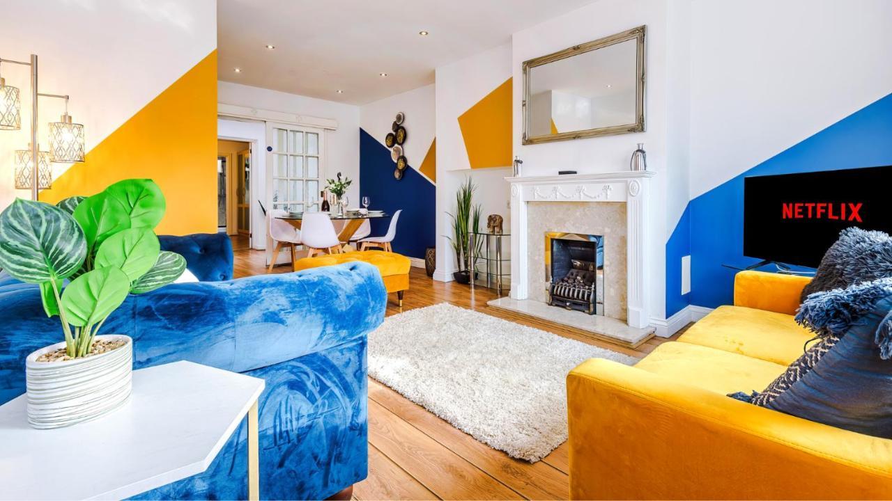 Newhall Road - 4 Bedroom Chester Home - Parking Wervin 外观 照片